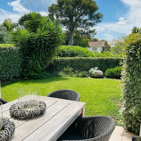 T2 Rdj La Louviere Raphael Front De Apartment Saint-Raphaël